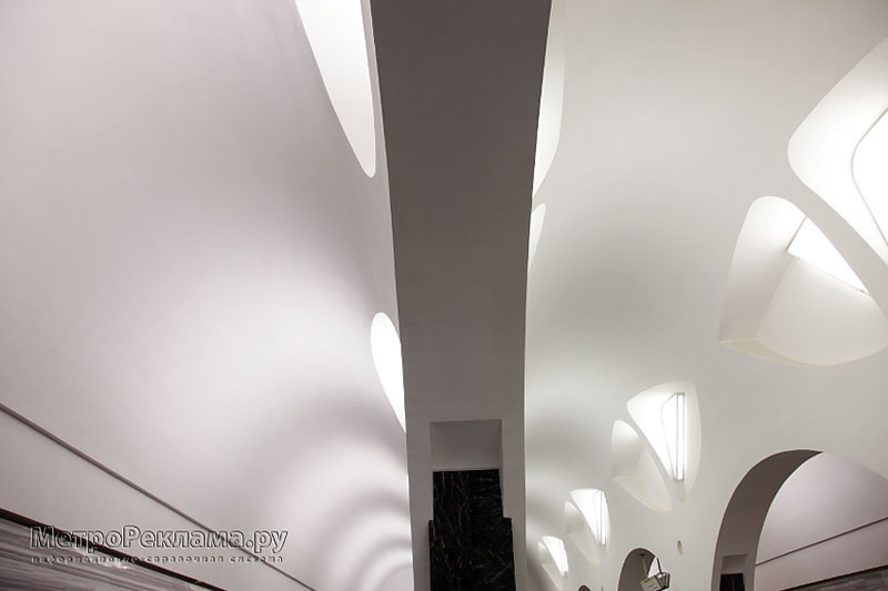 Станция "Волоколамская" Панорама путевого и станционного залов.