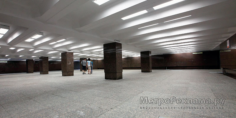 Станция "Достоевская" Выход в город на Суворовскую площадь к театру "Российской Армии".